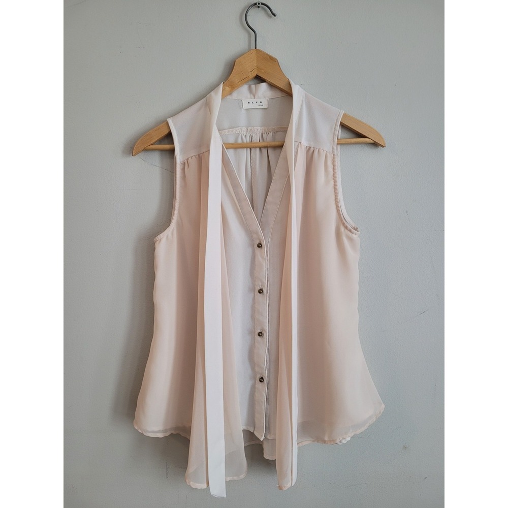 BLVD Flowy Blouse Blush Sleevless V-Neck‎ Summer  Women's Sz Small